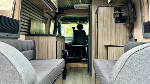 Shadow – Stylish 2 Berth Campervan 2022