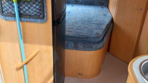 4p Chausson semi-integrated uit 2002