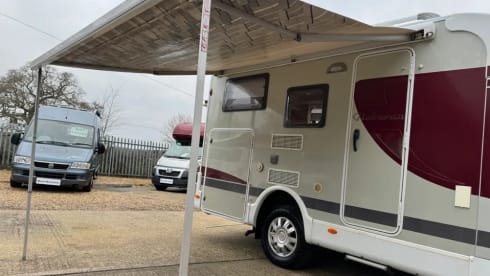 BiBi – Festival Friendly - 4 berth Dethleffs Globevan 2008 Reduced Price
