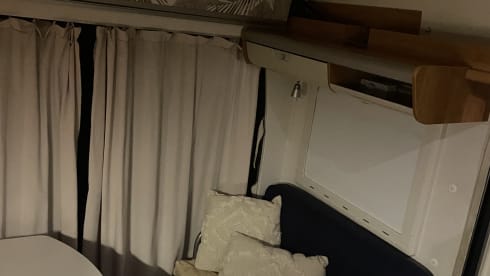Comfort, luxe en ruimte!! maar ook compact.  – 4p Hymer bus from 2005