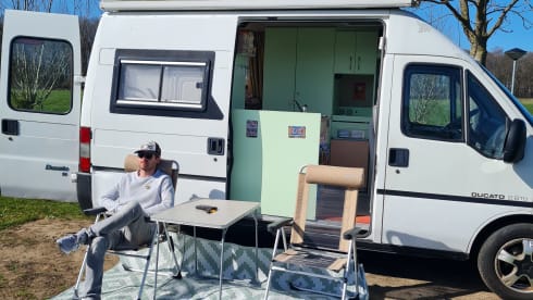 Rudi – Ideaal ingerichte en gezellige Fiat Ducato camperbus