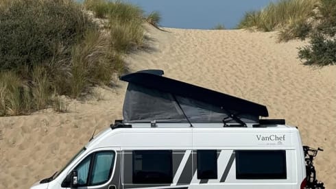 Fiat uit 2024 – Carado camper bus with tilt roof