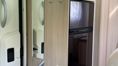 4 person Sunlight T69L from 2018
