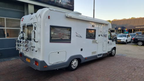 4p Fiat semi-integrated from 1997