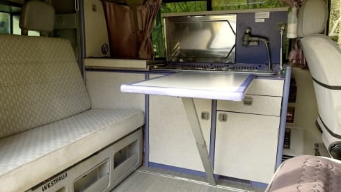 WEST – Westfalia Volkswagen T4