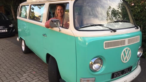 Mary – Classic VW Bay Camper - T2 - 1970