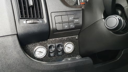 Stabilitée amortisseurs pneu pneumatiques – Noleggio Citroen DETHLEFFS T7057DBL