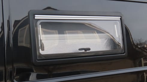 Casa on wheels – 2p Volkswagen campervan from 2011