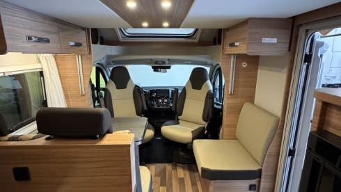 Weinsberg Carasuite 700 4p à partir de 2023