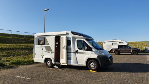 Vrijheid – 3p Knaus semi-integrated uit 2011