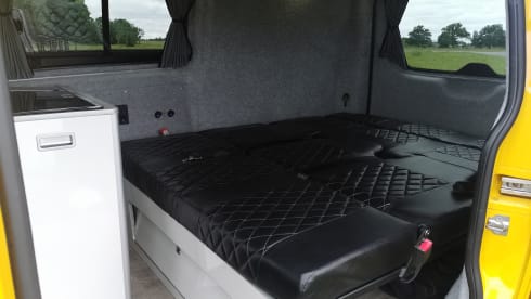 Vanny – Ford Transit Custom Camper