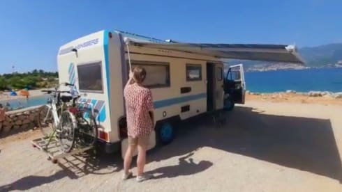 Spacious hip retro 4p Fiat Ducato 280 camper from 1990