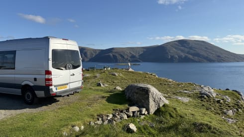 VanNoes – Geräumiger und hip dekorierter Mercedes Sprinter