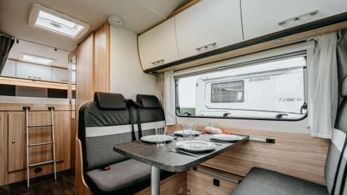 H6 – Fiat Sunlight A70 family 6 berth 2025 model