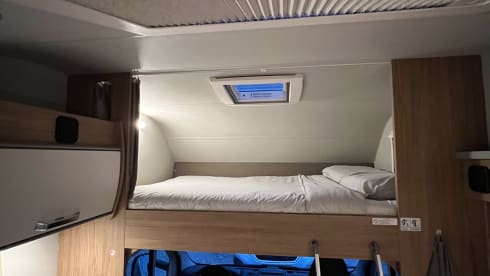 Weinsberg alcove from 2021 6 seats 160 HP euro 6 D temp