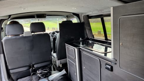 Volkswagen T5 Campervan 