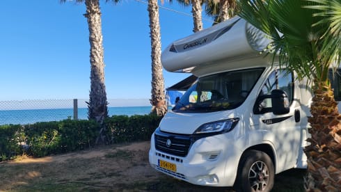 Luxe Familiecamper – Luxury Family Camper, Sleeps 6, Air Conditioning, Wifi