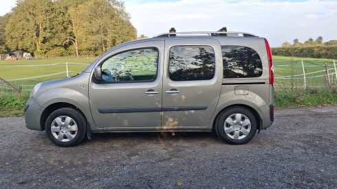 2 berth Renault campervan from 2012