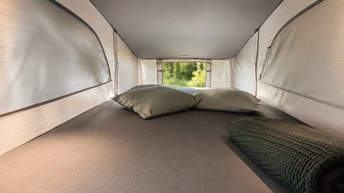 Mantel – 4-seater Volkswagen bus from 2025