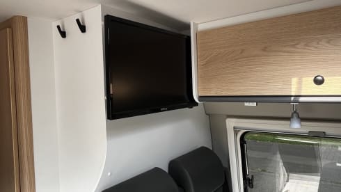 Camperrent 400 – 3p Sunlight bus from 2025