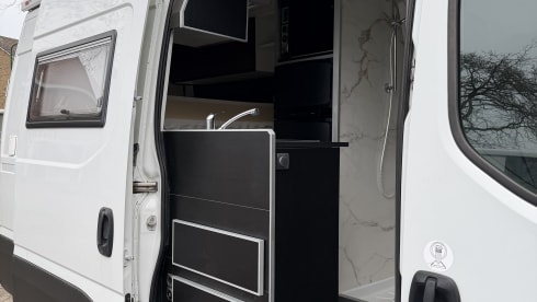 Professionele zelfbouw camper