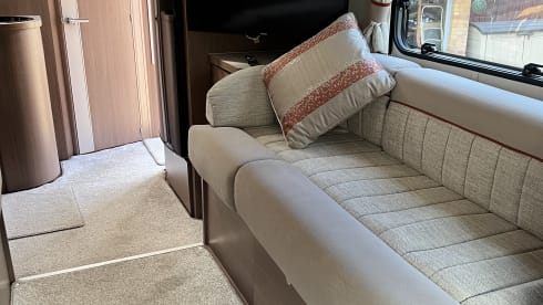 The Tardis – 2 berth Coachbuilt motorhome - Pets Welcome
