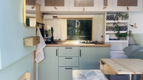 Lola – Scandi-Style 3-Berth Campervan – Solar, Kitchen & Comfort