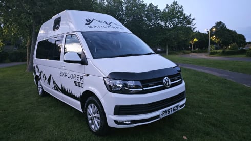 Explorer VW T6 Campervan ~ 4 berth ~ WET Room ~ AUTO