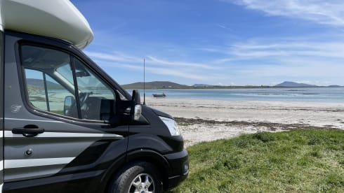 Clan Calder Motorhome – Luxury 4 berth Autotrail Automatic