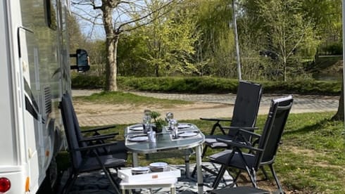 Carefree on the road with Fiat Mc Louis mobile home