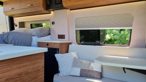 Sol – 2p Mercedes-Benz bus from 2019