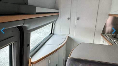 ELENA E IL SUO "CAMPY " – VIAGGIA IN LIBERTA CON MERCEDES WESTFALIA JAMES COOK