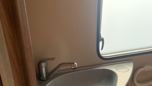 3 Berth 4 Belted Seats Carado semi-integrated from 2016 