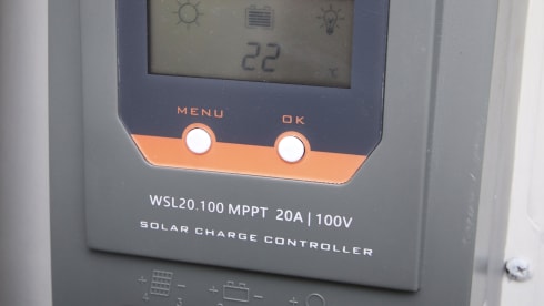 Viv – Handy and complete bus camper