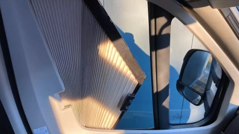 Roxi – Dethleffs Semi-integrated 4p from 2021 (Very nice and complete)