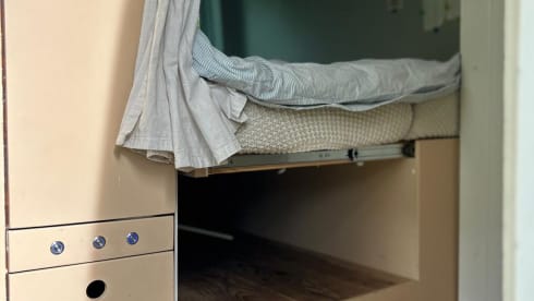 Borrie – Mercedes Sprinter campervan from 2010 (Automatic)