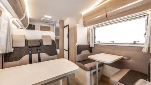 Evo – Very nice and well-kept 7-8 sleeper