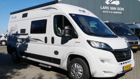 Mclouis 4 Menfys S-Line , 2 Sleeps / 4 Seats.