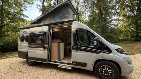 Follow the Sun – 4p Carthago bus from 2023