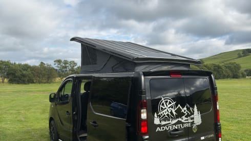 Viv – Vauxhall Vivaro 4 Berth Pop Top