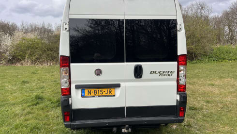 Compact Fiat Ducato Camper (2p) - Comfort & Freedom!