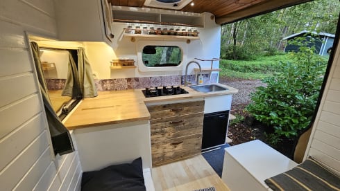 Bubu – 3 person Fiat Ducato bus camper