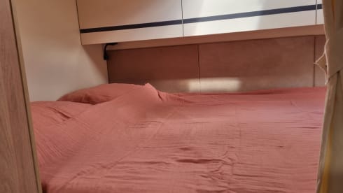 Conch – Brand new, cozy and fully equipped family camper (alcove) 