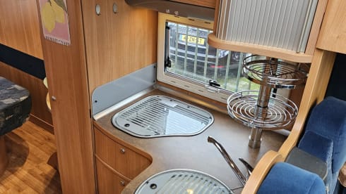 Chausson Allegro 97 avec lit queen 2008