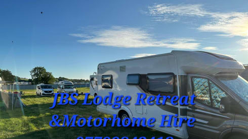 Maverick – Luxury 4 Berth Motorhome (2 lounges, 3 separate sleeping areas)