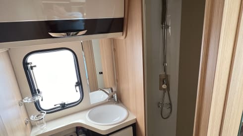 Glamys – 8p McLouis alcove uit 2022