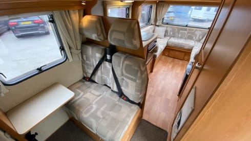 Panoramic – Gorgeous 2/3/4 Berth motorhome