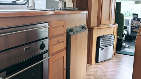 Lulu – 6 Berth Bessacarr 795