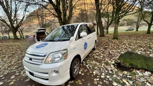 Bonnie – super cosy  - automatic campervan. price  includes insurance !