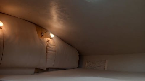 ELNA – Heerlijke comfortabele gezinscamper met aparte slaapkamer 